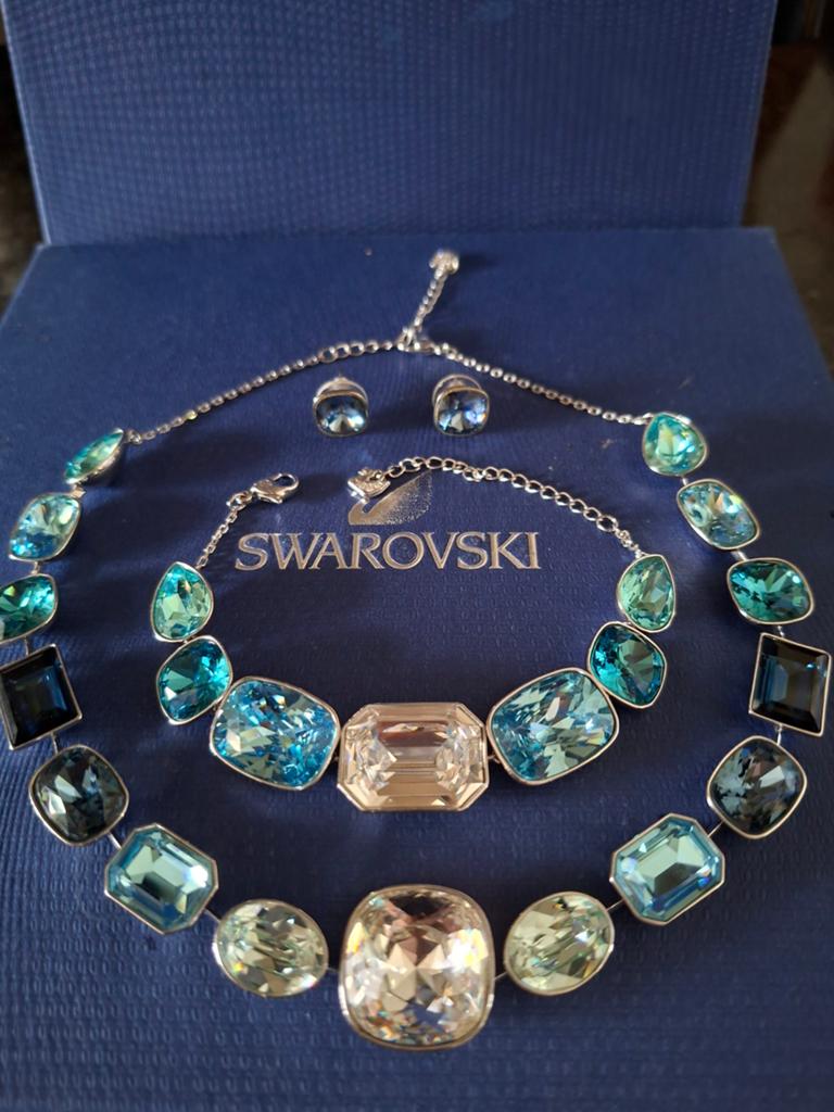 Swarovski ketting, armband en oorbellen set, Met kristal, Overige materialen, Blauw, Ophalen of Verzenden