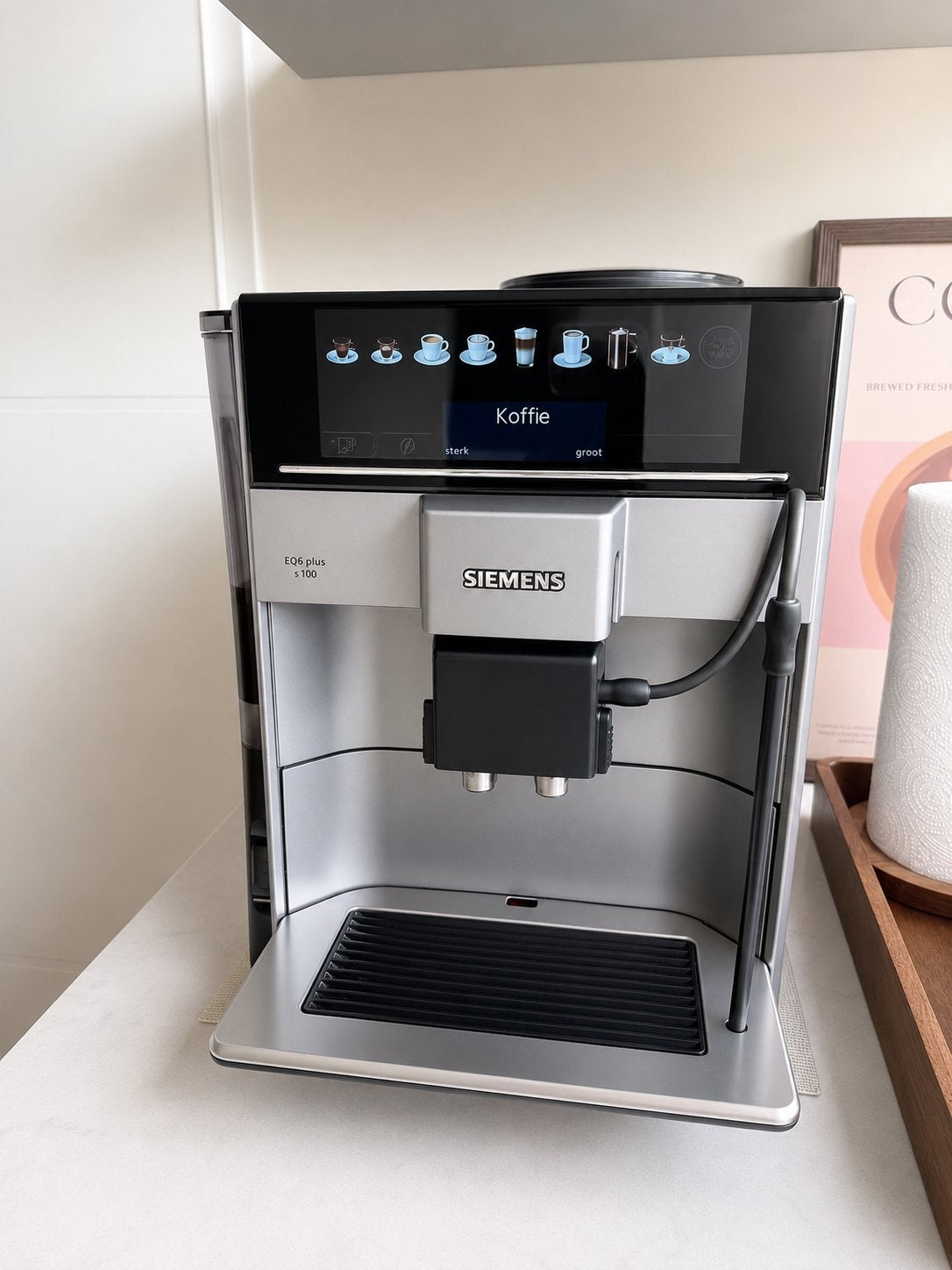 Siemens EQ6S plus s100, Ophalen, Zo goed als nieuw, Koffiemachine, Koffiebonen