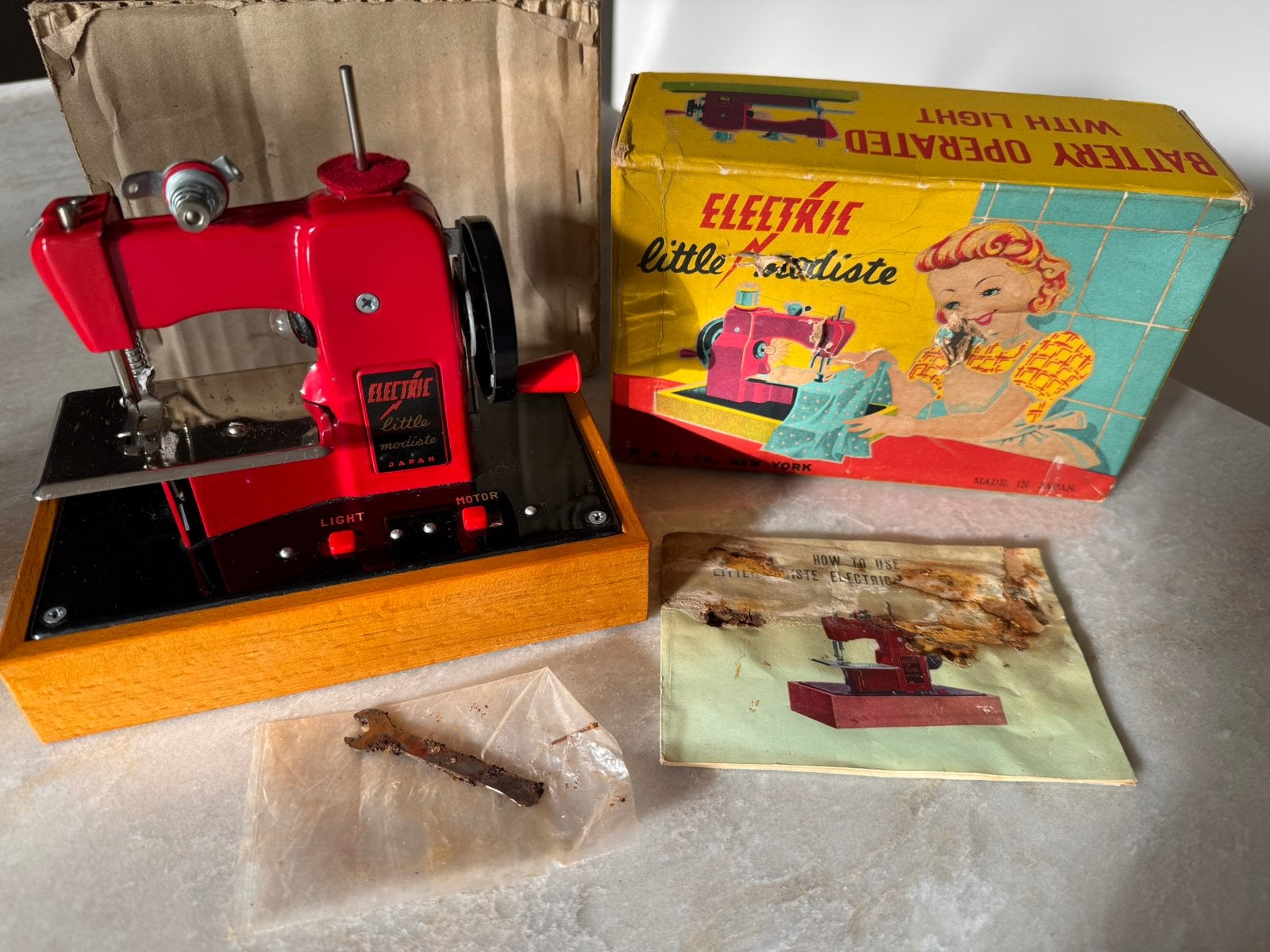Electric Little Modiste / vintage speelgoednaaimachine, Ophalen of Verzenden