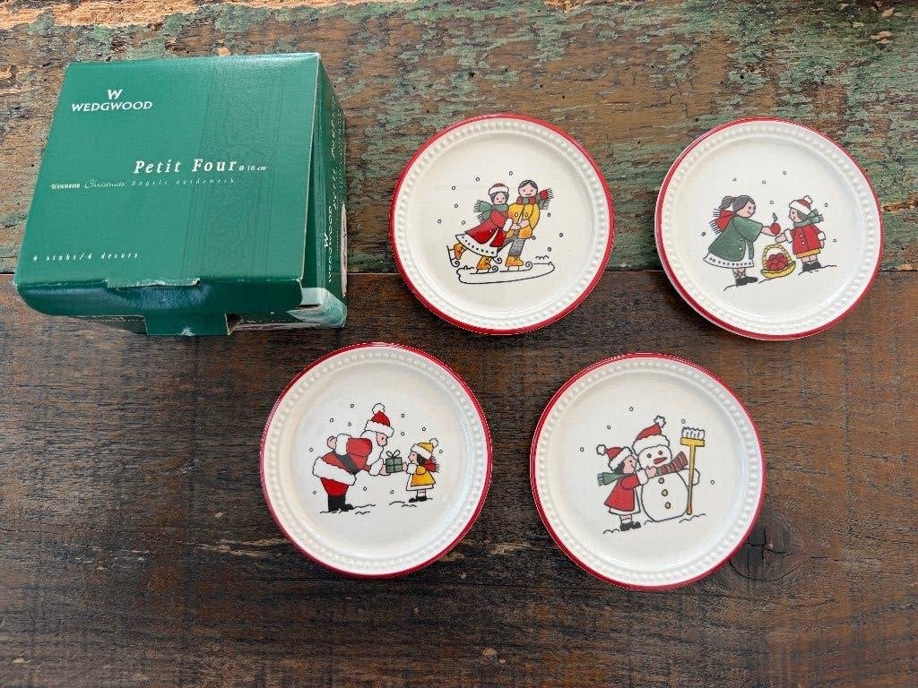 Wedgwood Windsor Christmas Petit Four schaaltjes (4 stuks), Ophalen, Vintage, Nieuw, Bord(en)