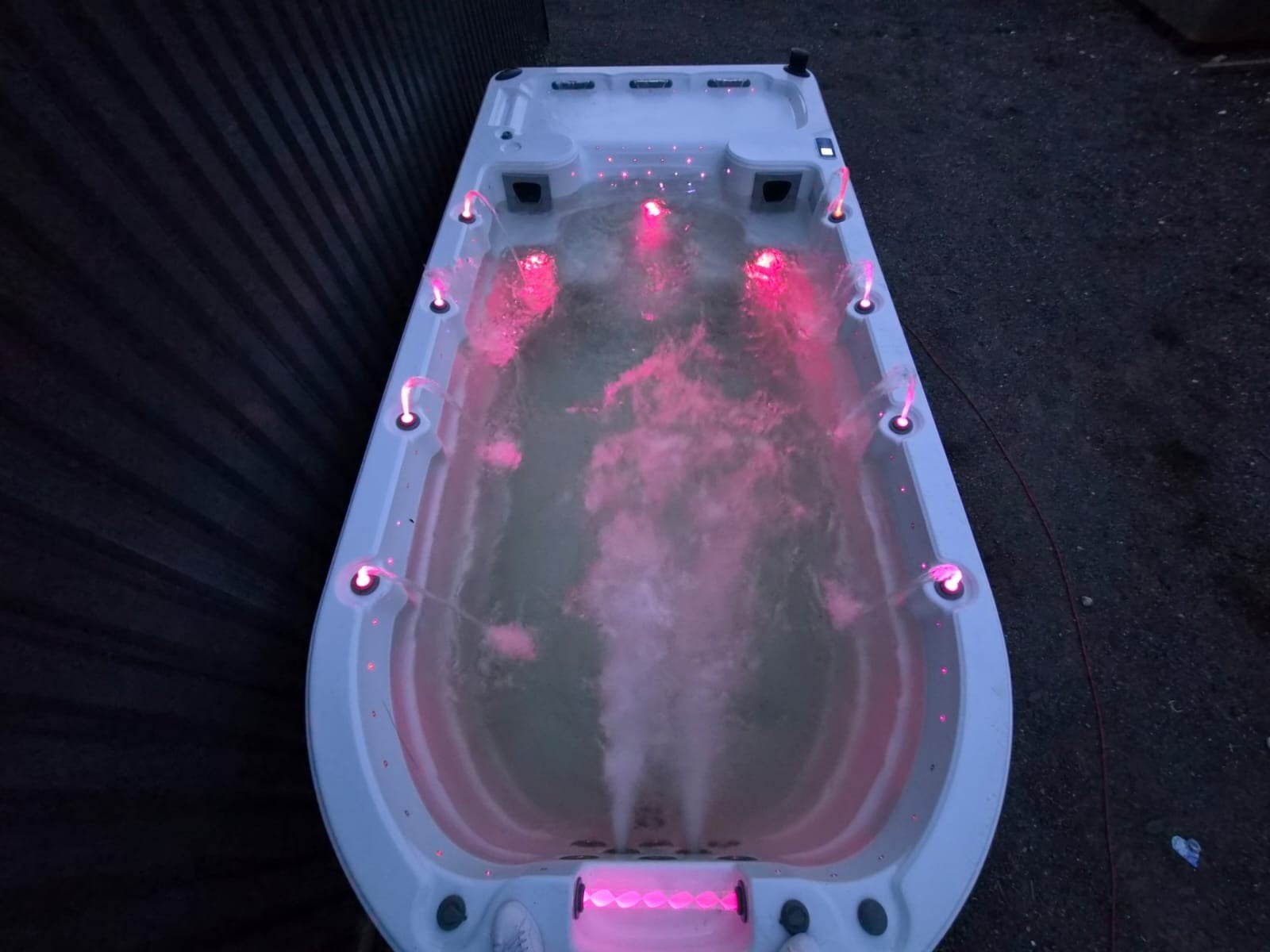 GIGANTISCHE ZWEMSPA 🏊‍♀️ prachtig model nergens te vinden, Ophalen of Verzenden, Nieuw, Filter