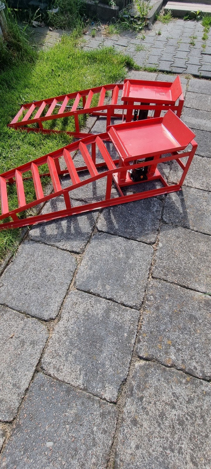 Rode oprijbokken met krik (2 stuks), Auto diversen, Autogereedschap, Ophalen, Nieuw