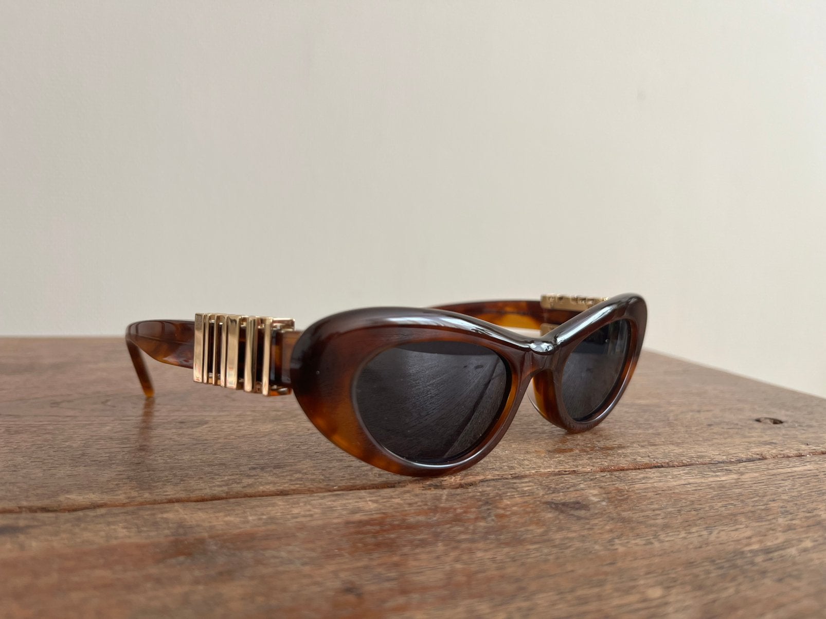 Loewe LW40156U cat eye designer zonnebril, Overige merken, Zonnebril, Bruin, Ophalen of Verzenden