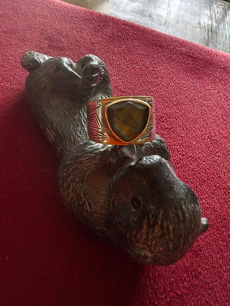 Zilveren ring met labradoriet, 18 tot 19, Gebruikt, Ophalen of Verzenden, Met edelsteen