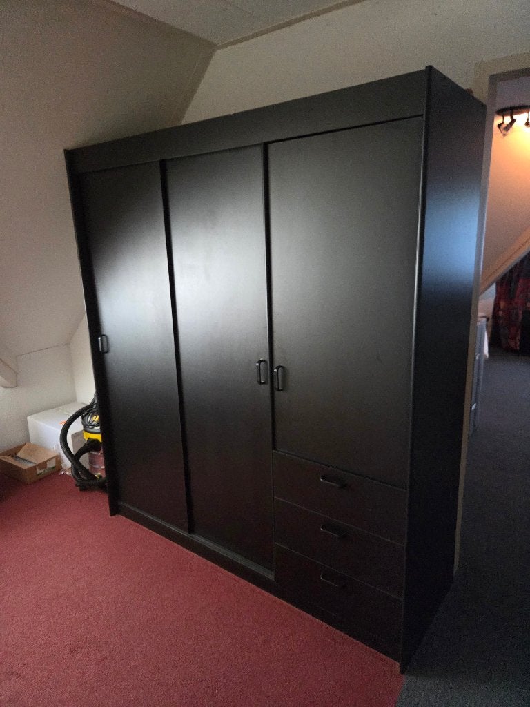 Hang leg kast zwart, Ophalen, Met deur(en), Gebruikt, 50 tot 100 cm
