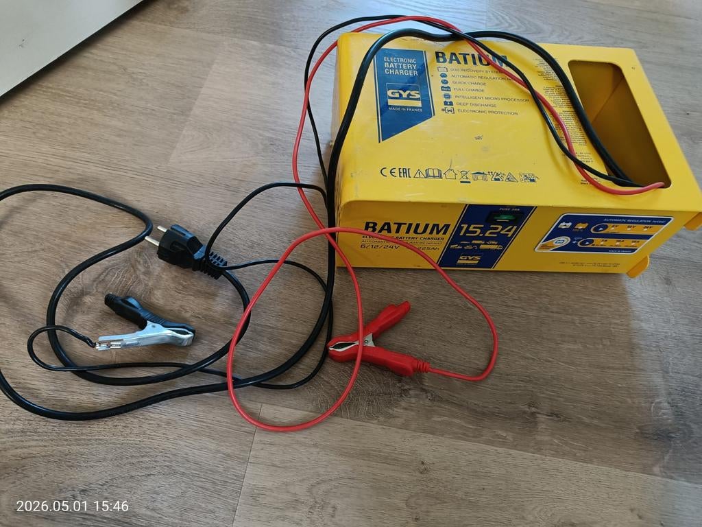 Acculader 6-12-24V startkabels, Ophalen of Verzenden, Gebruikt, Universele onderdelen