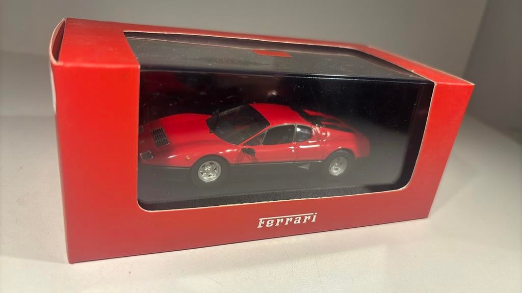 Ferrari 512 bb 1976 red ixo 1.43, Hobby en Vrije tijd, Modelauto's | 1:43, Overige merken, Auto, Ophalen of Verzenden, A