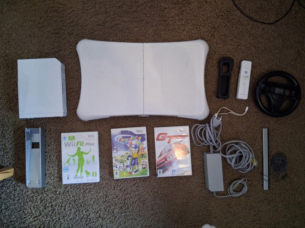 Complete Nintendo Wii, Ophalen of Verzenden, Gebruikt, Met 1 controller, Met stuurtje