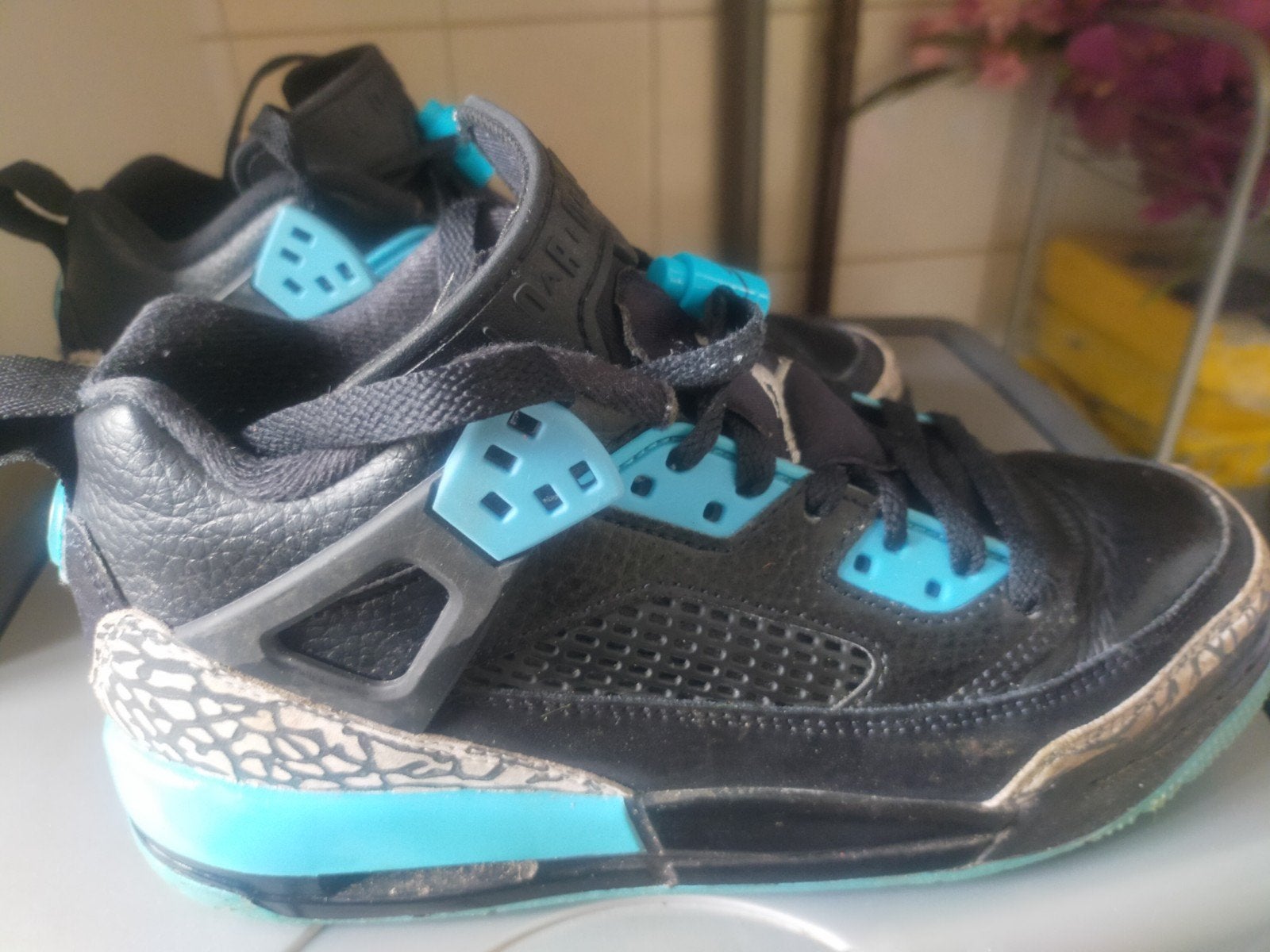 Nike Air Jordan maat 37,5, Gebruikt, Jongen of Meisje, Schoenen, Ophalen of Verzenden