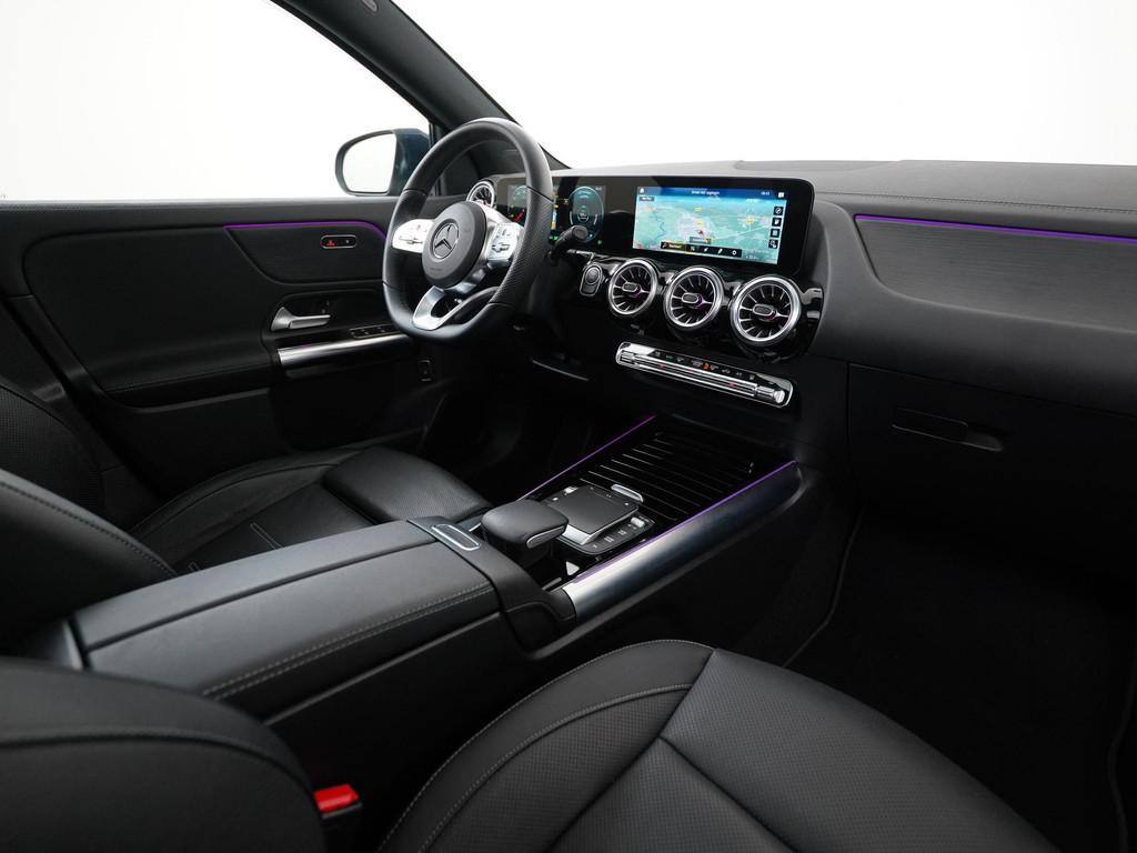 Mercedes-Benz EQA 350 4MATIC AMG 67 kWh | SOH 98% | Panorama, Auto's, Mercedes-Benz, Automaat, 12 maanden, 2005 kg, 1800 kg