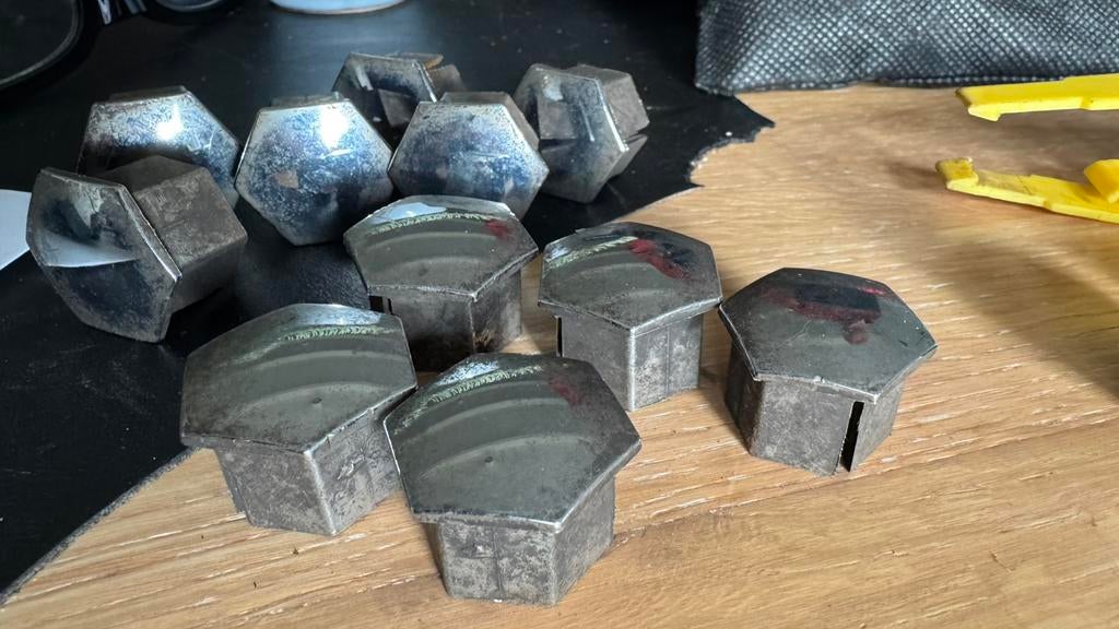 Sierdop voor wielmoer 16 st. 1,5 x 17, Ophalen of Verzenden, Zo goed als nieuw