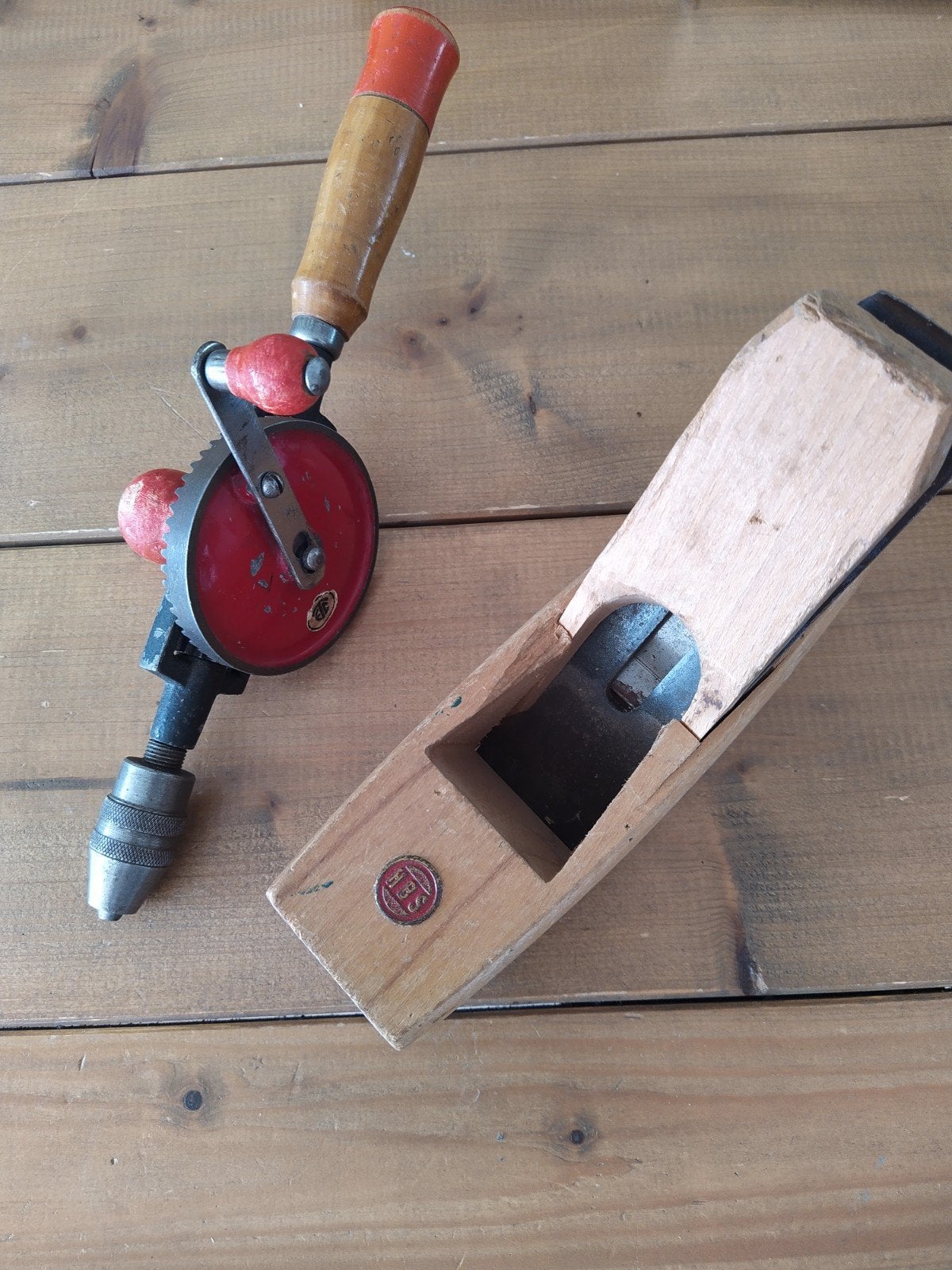 Oud gereedschap: handboor en schaaf, Ophalen of Verzenden