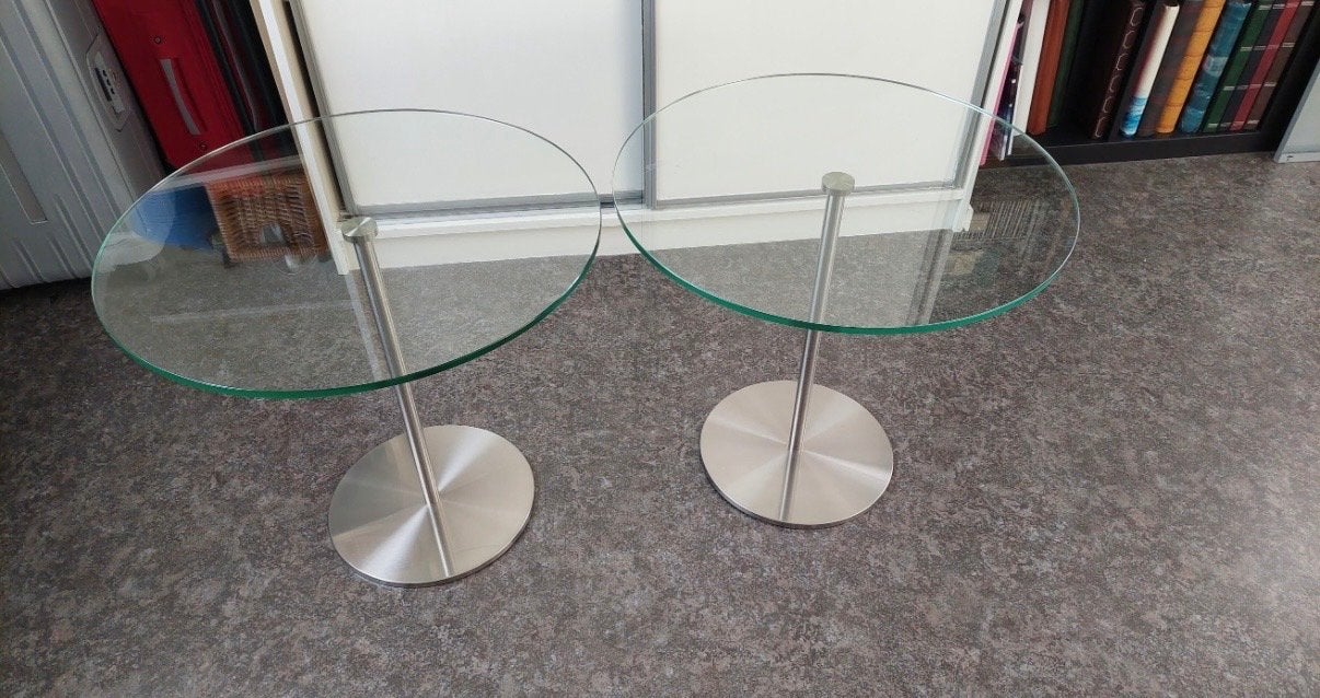 2 Metaform glazen bijzettafels | Ø 55 cm, Minder dan 55 cm, Rond, Glas, Tijdloos