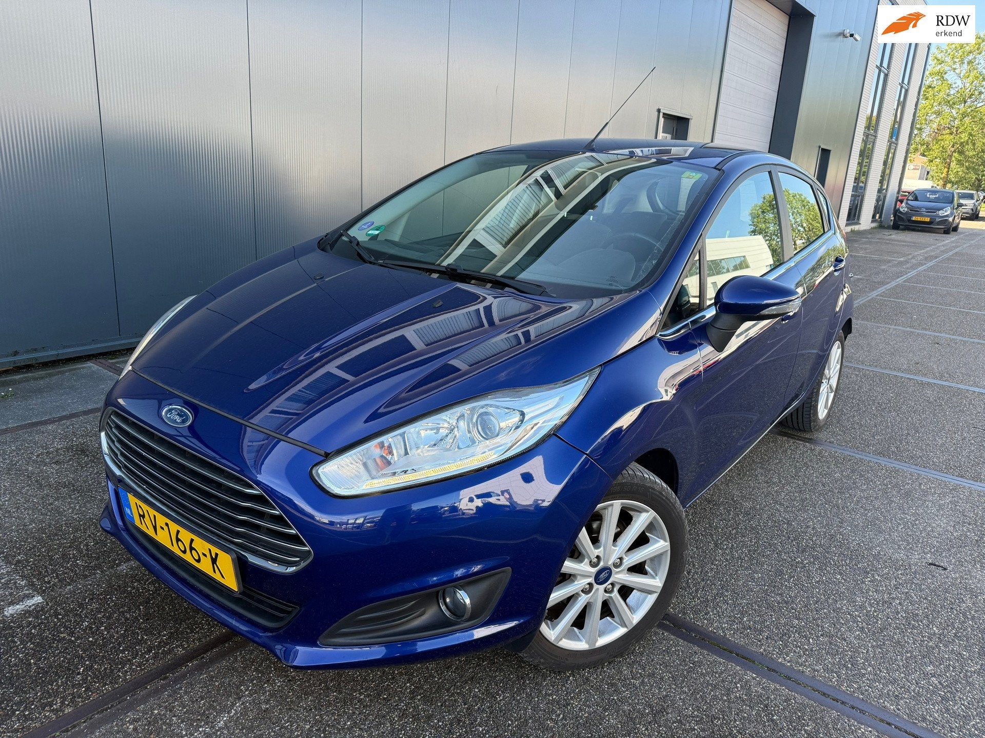Ford Fiesta 1.0 EcoBoost Titanium / NAP / APK / AIRCO / 2 SL, Voorwielaandrijving, 101 pk, Euro 6, Blauw