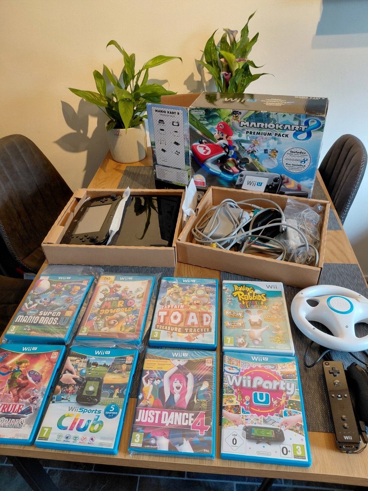 Wii U Premium Pack Mario Kart 8 met 9 games en accessoires, Ophalen, Gebruikt, Met 1 controller, Met games