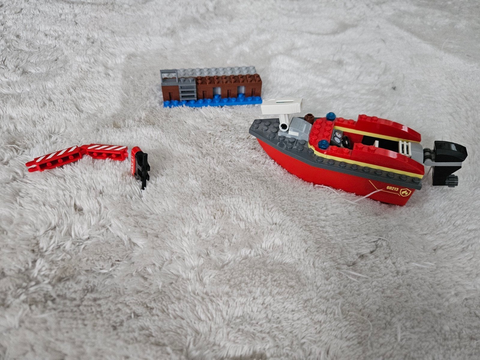 LEGO City 60213 Brandweerboot met kade

M, Ophalen of Verzenden, Gebruikt