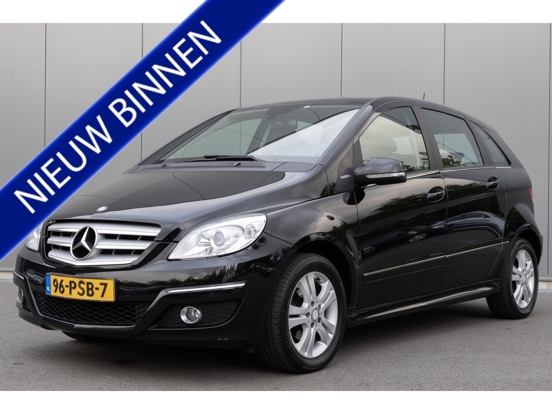 Mercedes-Benz B-Klasse 180 BlueEFFICIENCY Business CLass nav, Auto's, Voorwielaandrijving, Euro 5, Gebruikt, 4 cilinders