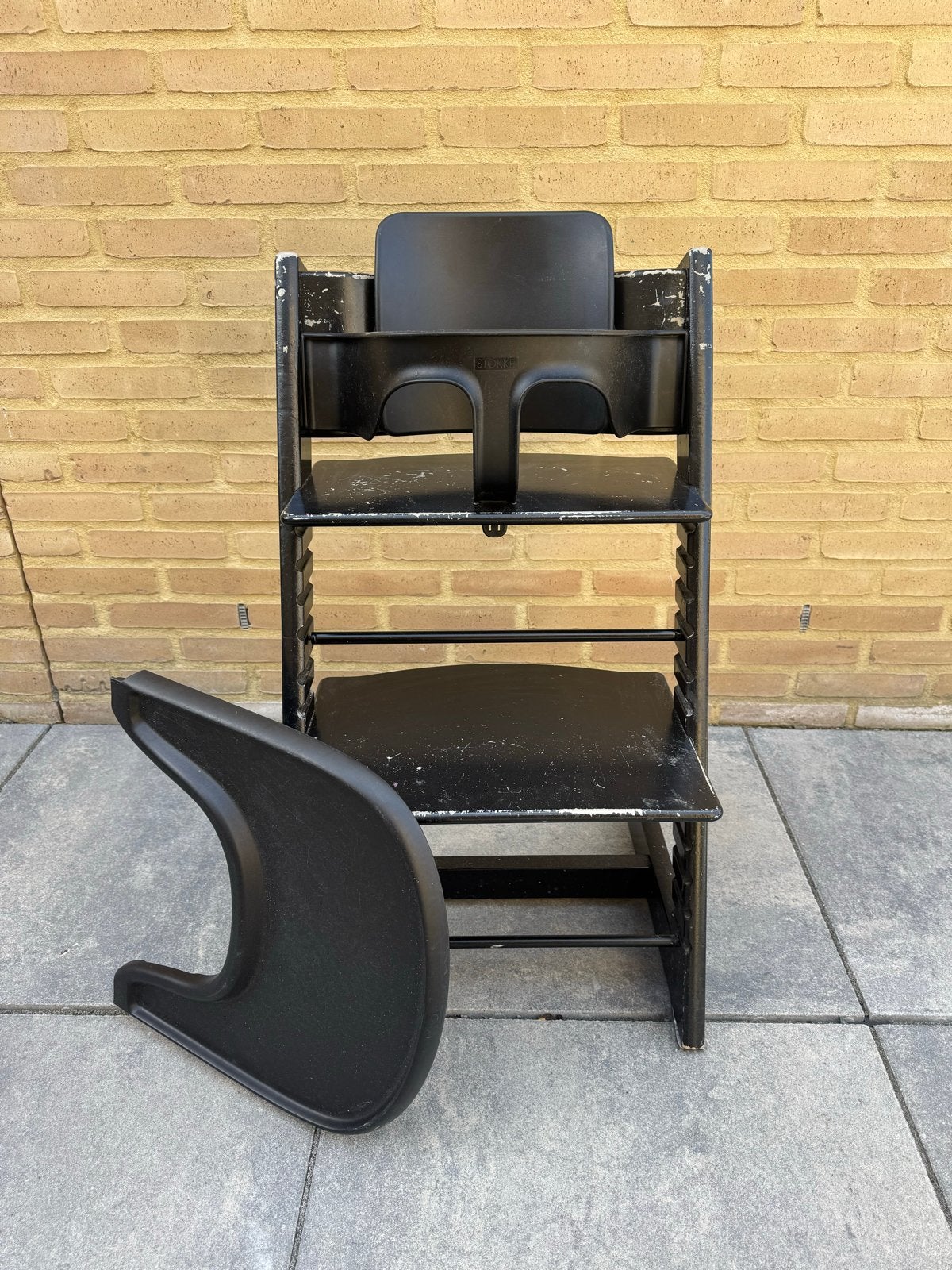 Stokke Tripp Trapp meegroeistoel met baby set, Kinderen en Baby's, Kinderstoelen, Ophalen, Gebruikt, Meegroeistoel, Afneembaar eetblad