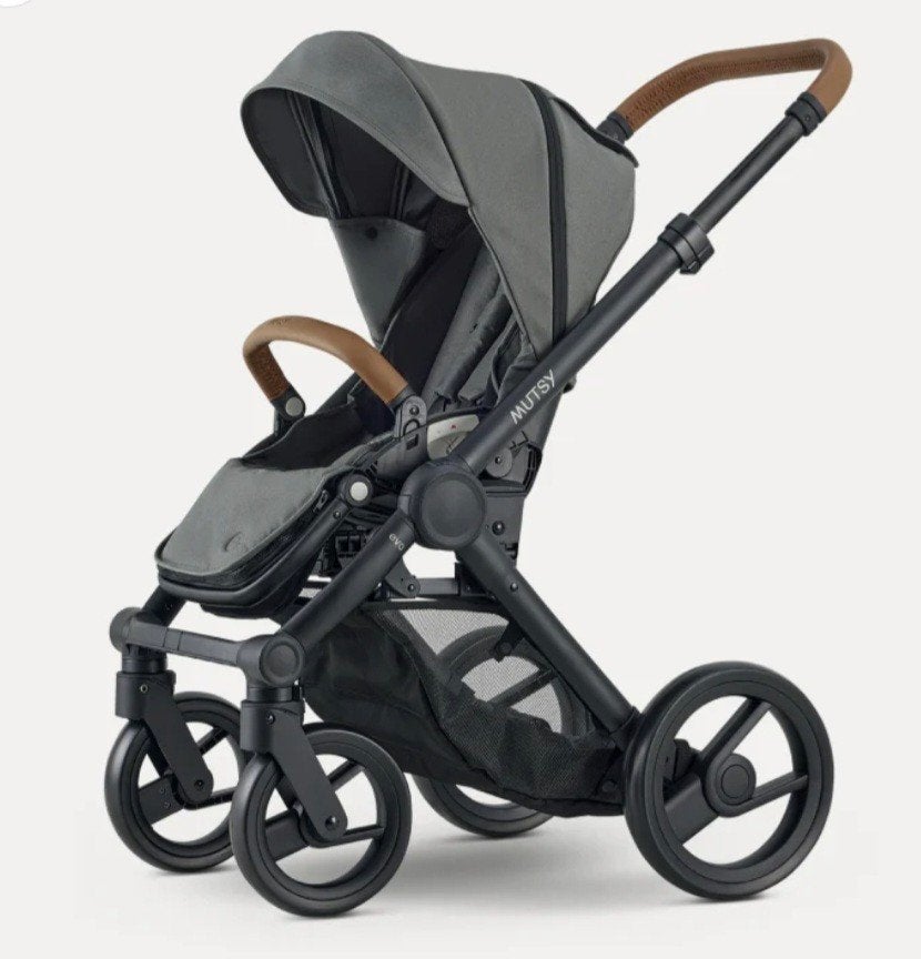 Mutsy Evo kinderwagen met regenhoes en parasol, Kinderwagen, Zo goed als nieuw, Mutsy, Verstelbare duwstang