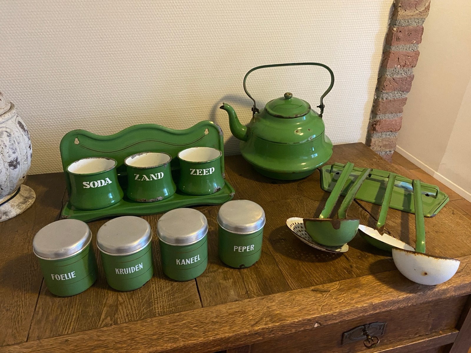 Vintage Groen Emaille Keukenset: Ketel, Potten en Lepels, Antiek en Kunst, Ophalen of Verzenden