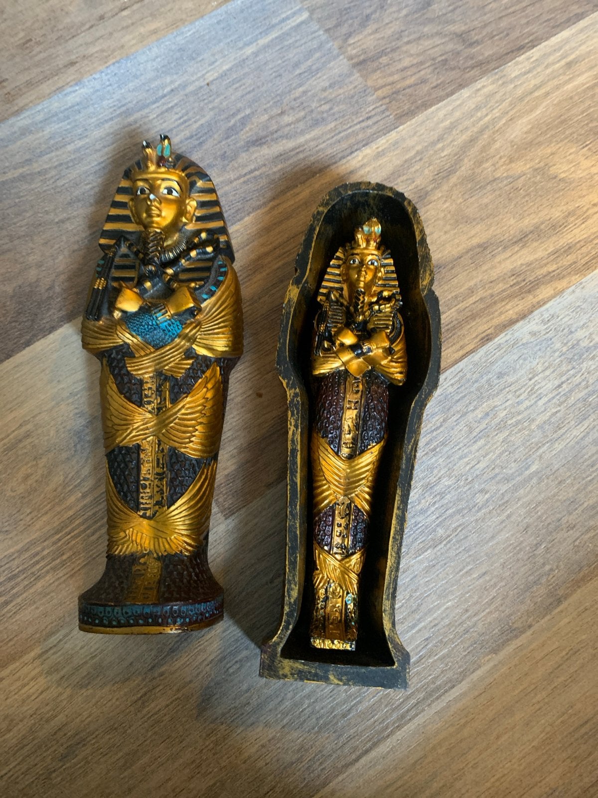 Toetanchamon Beeldje met sarcofaag, Ophalen of Verzenden, Zo goed als nieuw, Overige typen