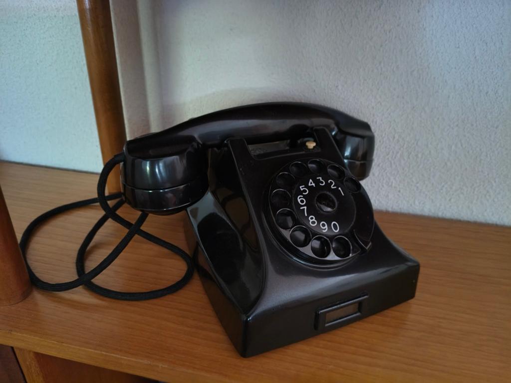 PTT Bakelieten Ericsson Telefoon 1956 met Draaischijf, Telecommunicatie, Vaste telefoons | Niet Draadloos, Ophalen of Verzenden