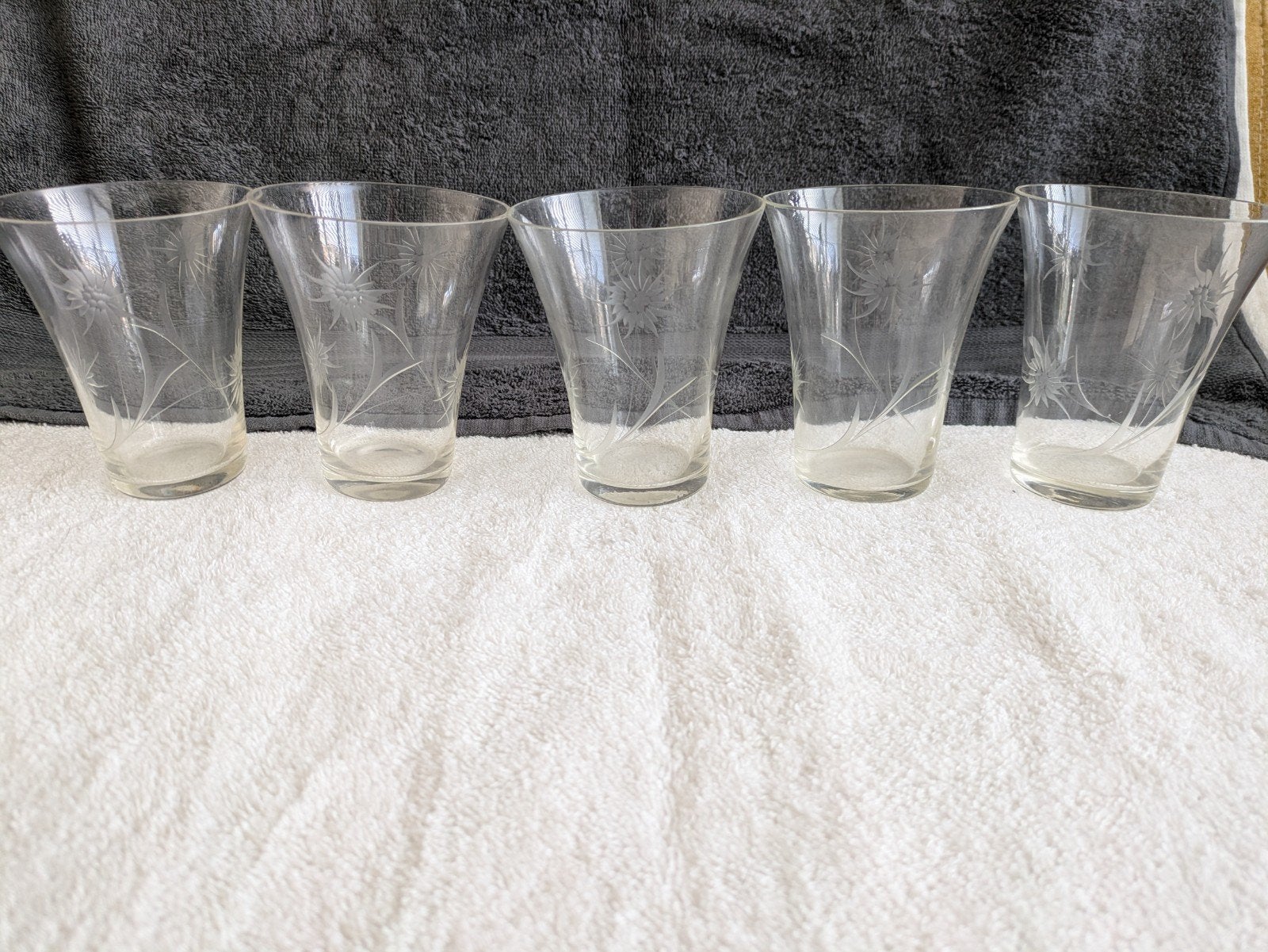 Set van 5 vintage cocktailglazen met gegraveerd patroon, Ophalen