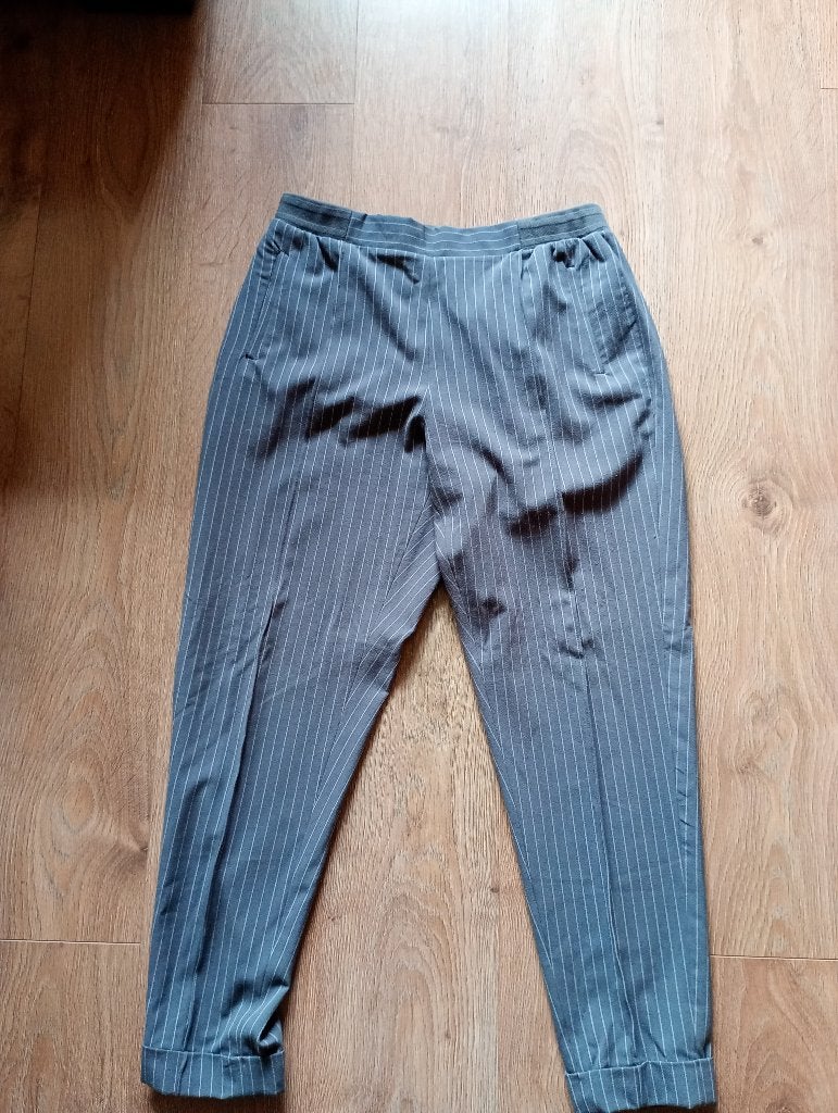 Mooi grijs/wit gestreepte broek mt 44 MS Mode, Maat 42/44 (L), Ophalen of Verzenden, Zo goed als nieuw, MS Mode