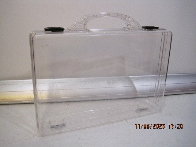 plexiglas koffertje 35/24/8 cm (395), Gebruikt, Hard kunststof, Minder dan 50 cm, Ophalen of Verzenden