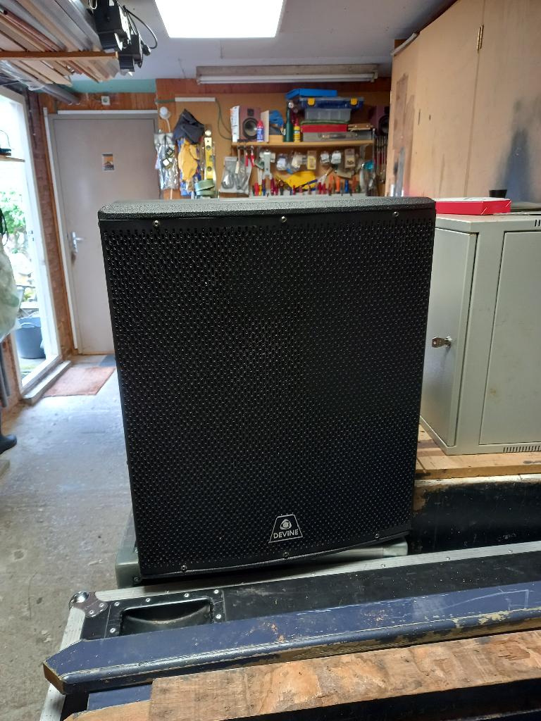 Divene Onyx, Subwoofer, Zo goed als nieuw, 120 watt of meer, Ophalen