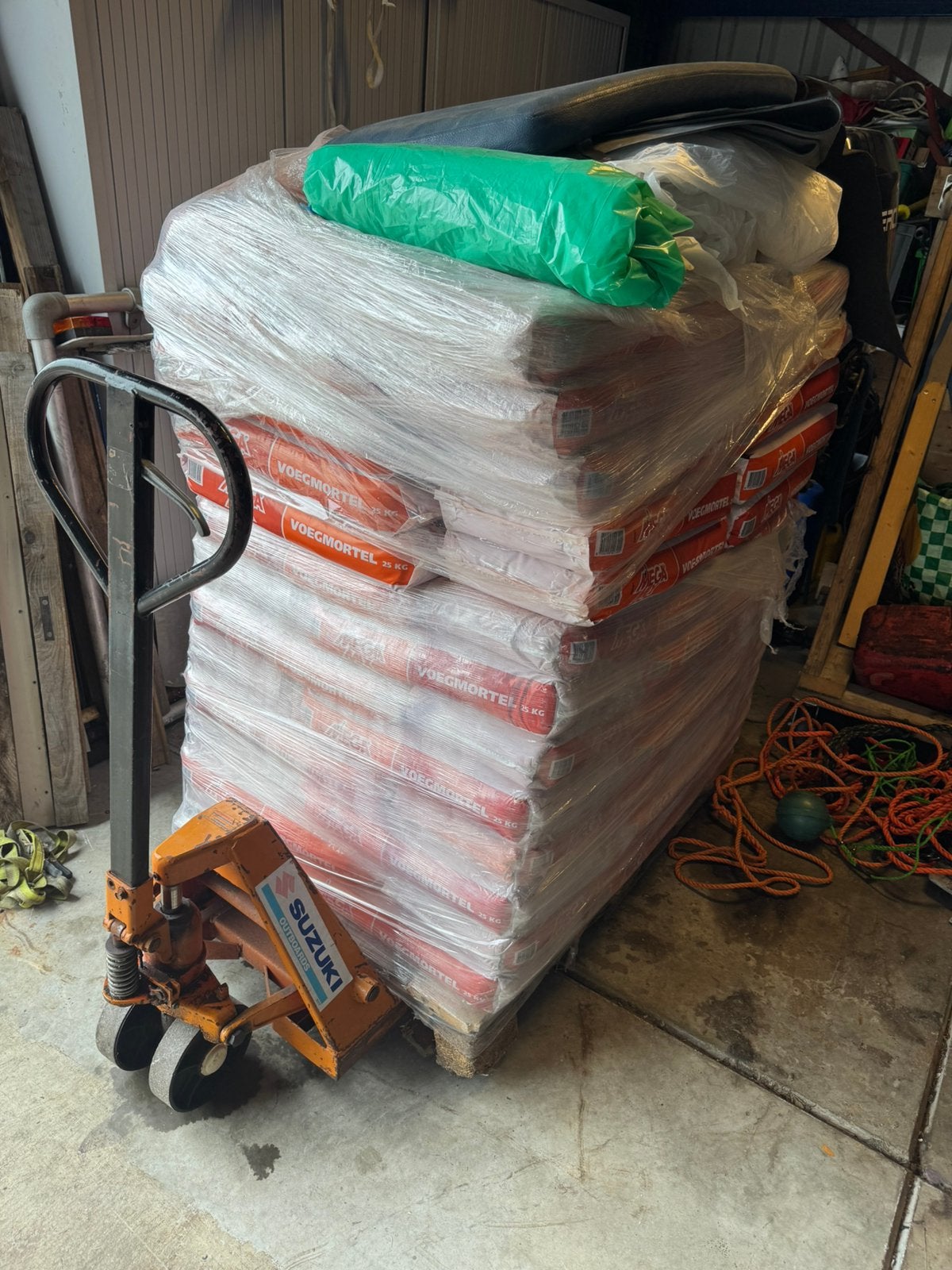 Te koop voegmortel rood 1109 megamix 40 zakken, Ophalen, Nieuw, Overige typen