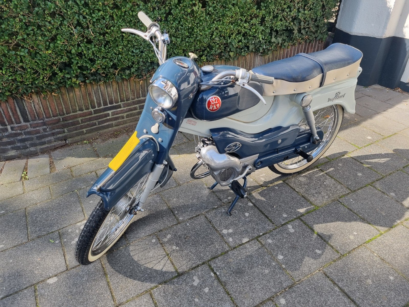 Rap Imperial bromfiets.
Geforceerde koeling.
Zelf gekocht om, Fietsen en Brommers, Brommers | Oldtimers, Ophalen, Overige merken