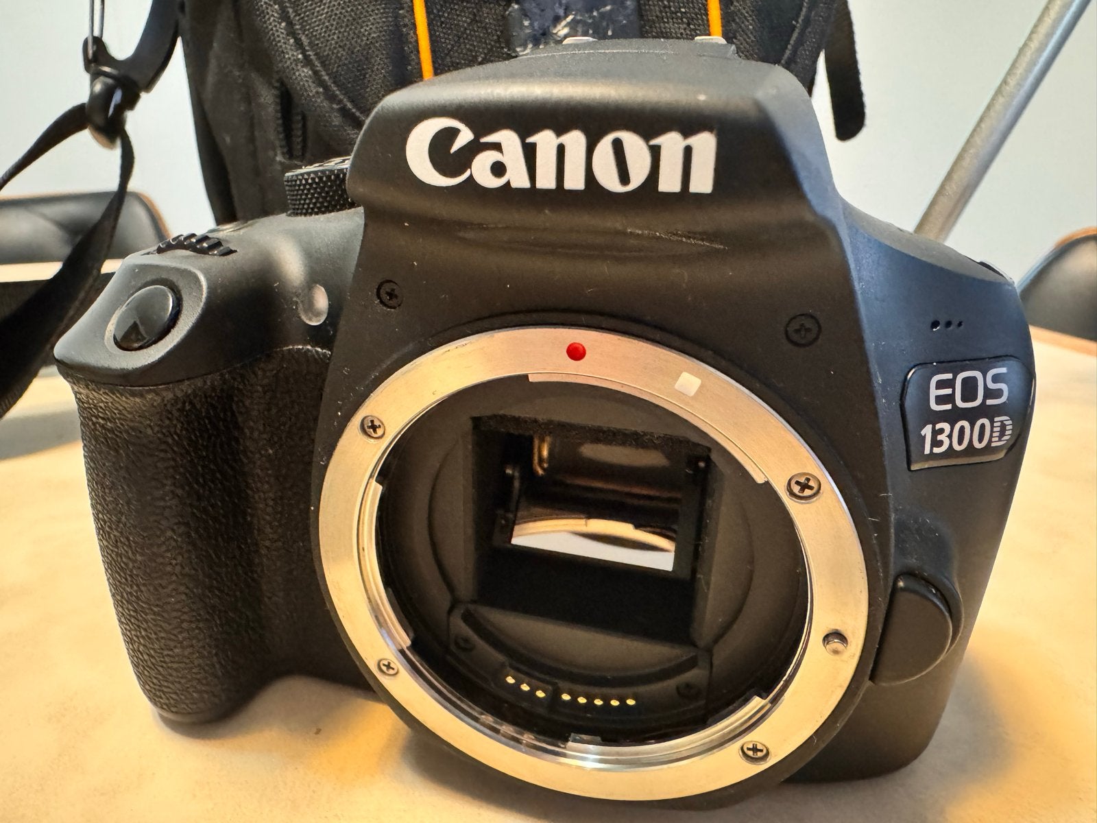 Canon EOS 1300D Spiegelreflexcamera met lens en accessoires, Ingebouwde flitser, Spiegelreflex, Canon, Ophalen of Verzenden