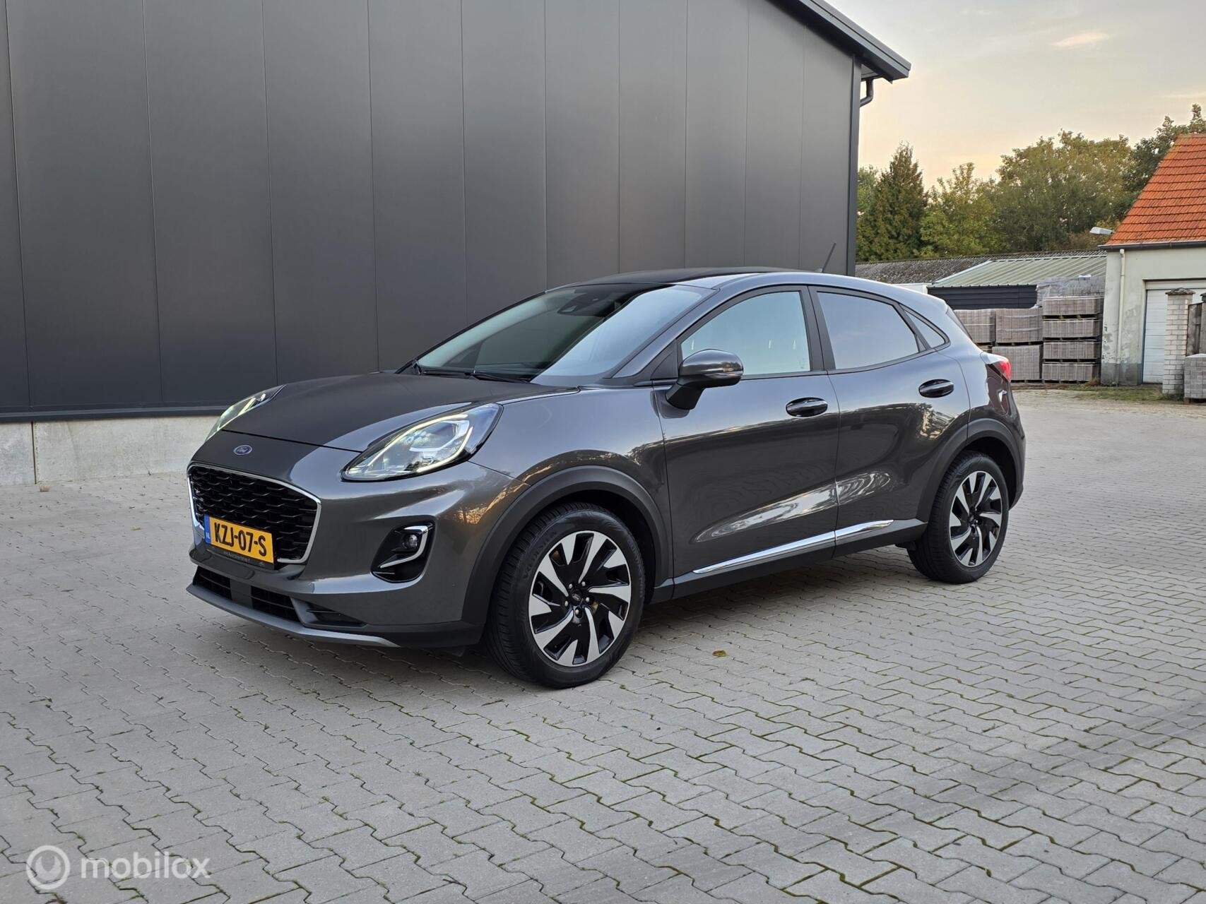 Foto 5 van Ford Puma 1.0 EcoBoost Hybrid Titanium X