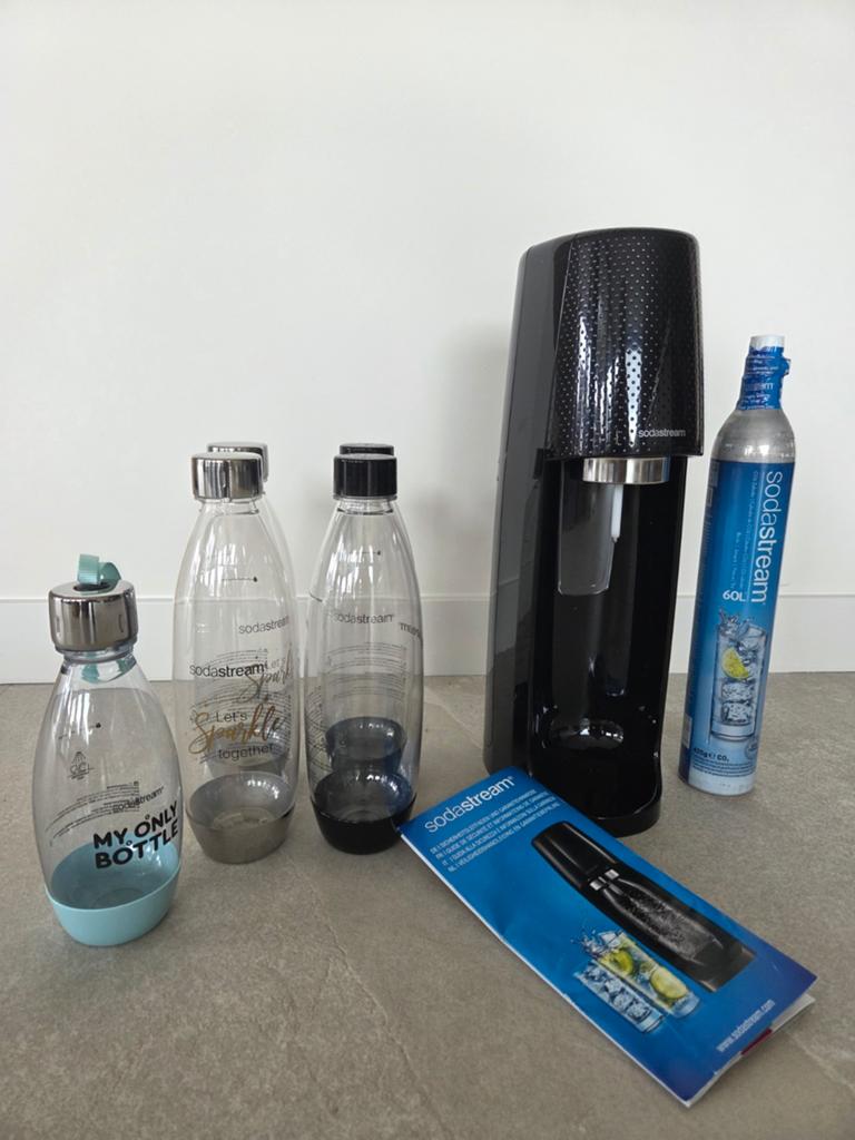 Sodastream met 5 flessen en gasfles, Ophalen of Verzenden, Gebruikt