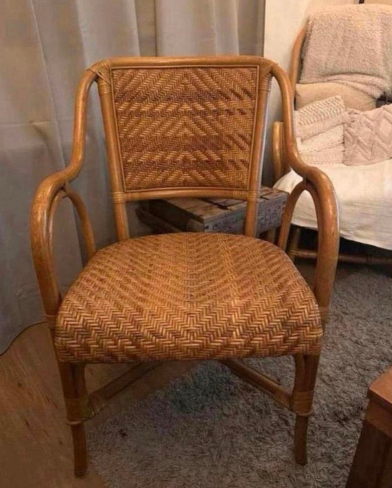 Vintage rotan stoel met visgraatvlechtwerk – 1 stuk, Huis en Inrichting, Ophalen