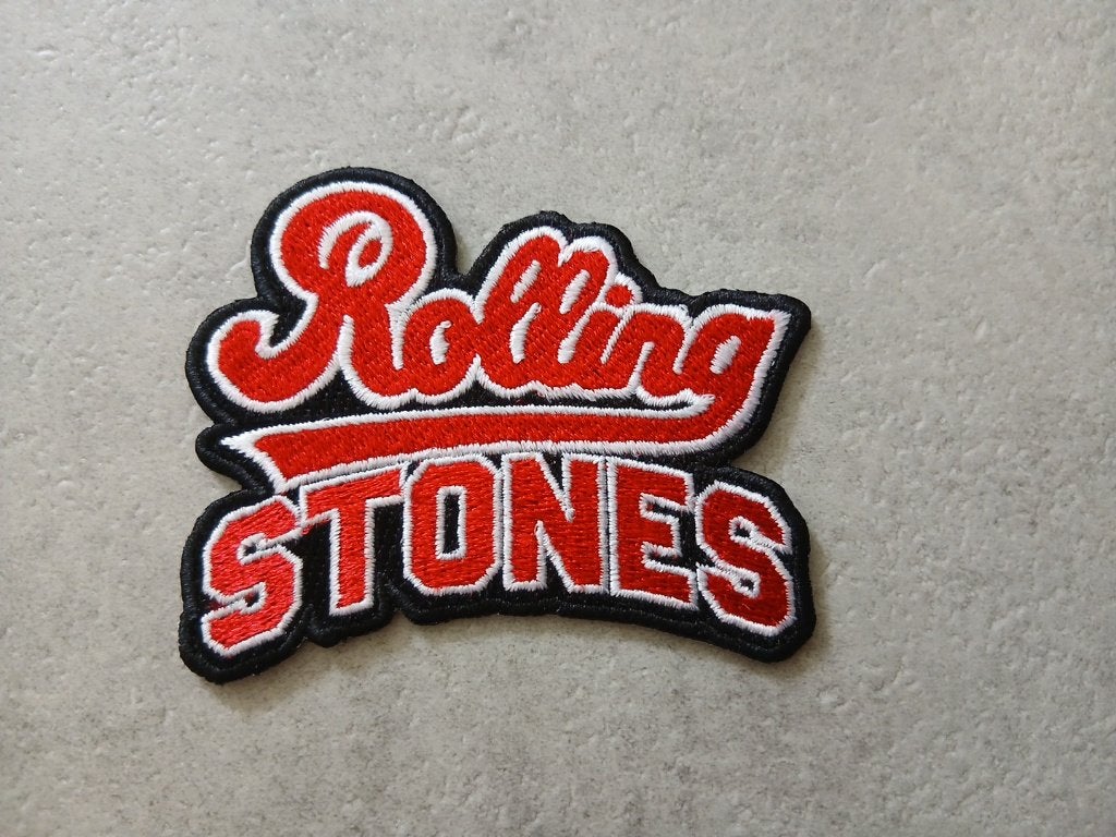 The Rolling Stones vrij mooie officiele shaped logo patch 55, Verzenden, Nieuw, Kleding
