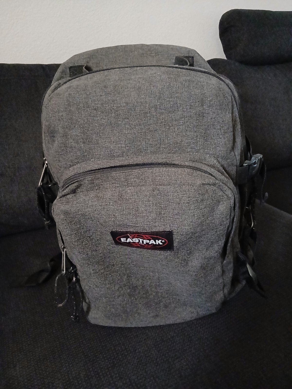 Eastpak rugzak grijs 33 Liter, Rugtas, 40 tot 50 cm, Ophalen of Verzenden, Zo goed als nieuw