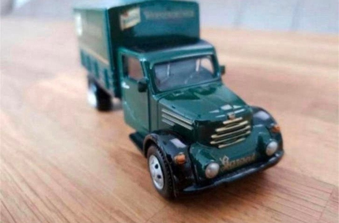 Garant oldtimer biertruck “Wernesgrüner”, Ophalen of Verzenden, Zo goed als nieuw, Bus of Vrachtwagen, Overige merken