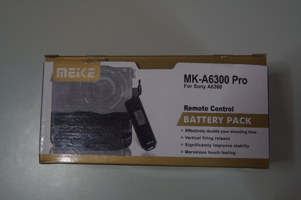 Meike Sony Grip, Ophalen of Verzenden, Zo goed als nieuw, Sony, Systeemcamera