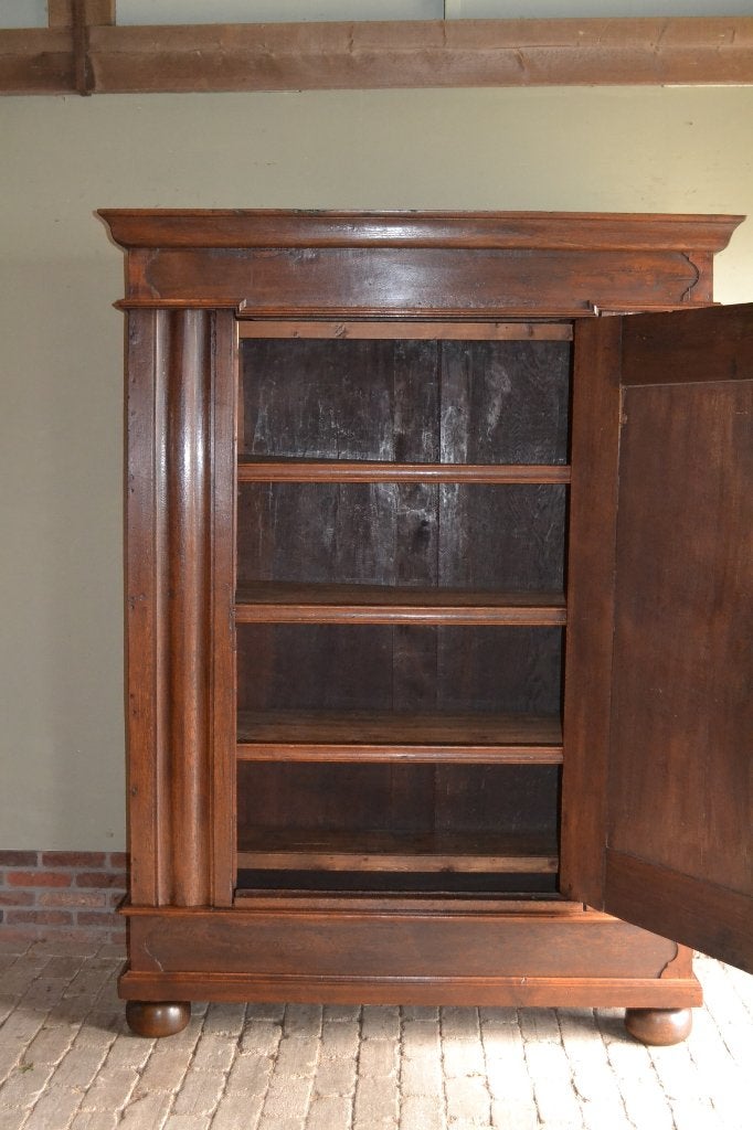 Prachtige antieke eiken houten Spinde kast, broodkast., Verzenden