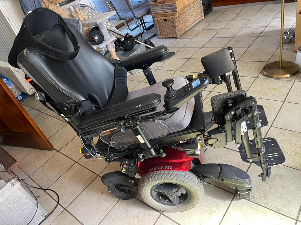 Quickie Jive M 2019 Premium Vol Opties model, Ophalen, Gebruikt, Elektrische rolstoel
