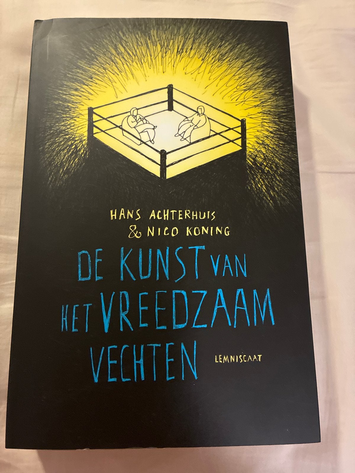 De Kunst van het Vreedzaam Vechten - Hans Achterhuis, Ophalen of Verzenden, Zo goed als nieuw, Nederland