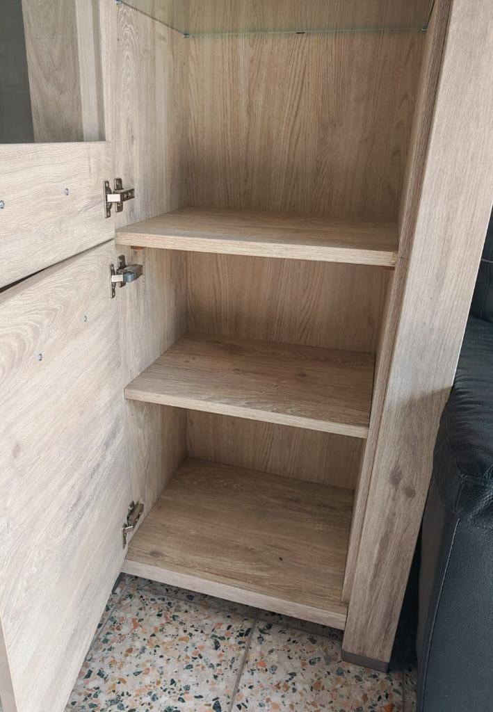 Vitrinekast koopje!, Huis en Inrichting, Kasten | Vitrinekasten, Ophalen, Overige materialen, 50 tot 100 cm, 150 tot 200 cm