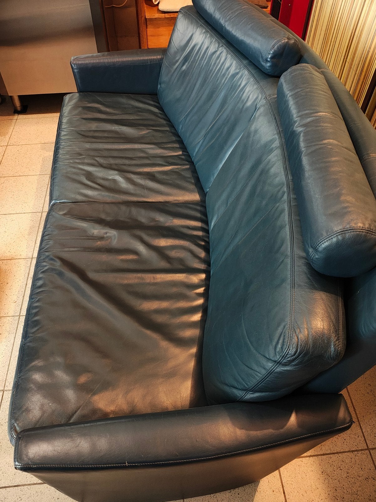 Leolux bank leder, Ophalen