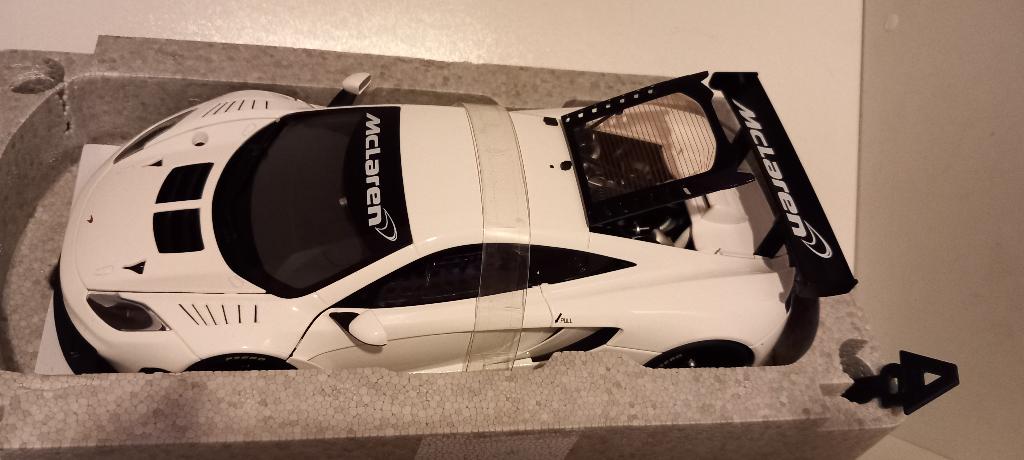 1/18 McLaren MP4/12C GT3 Street 2011 Autoart Signature, Ophalen of Verzenden, Nieuw, Auto, Autoart