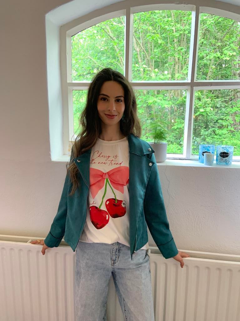 T-shirt Cherry, Maat 38/40 (M), Wit, Nieuw, Ophalen of Verzenden