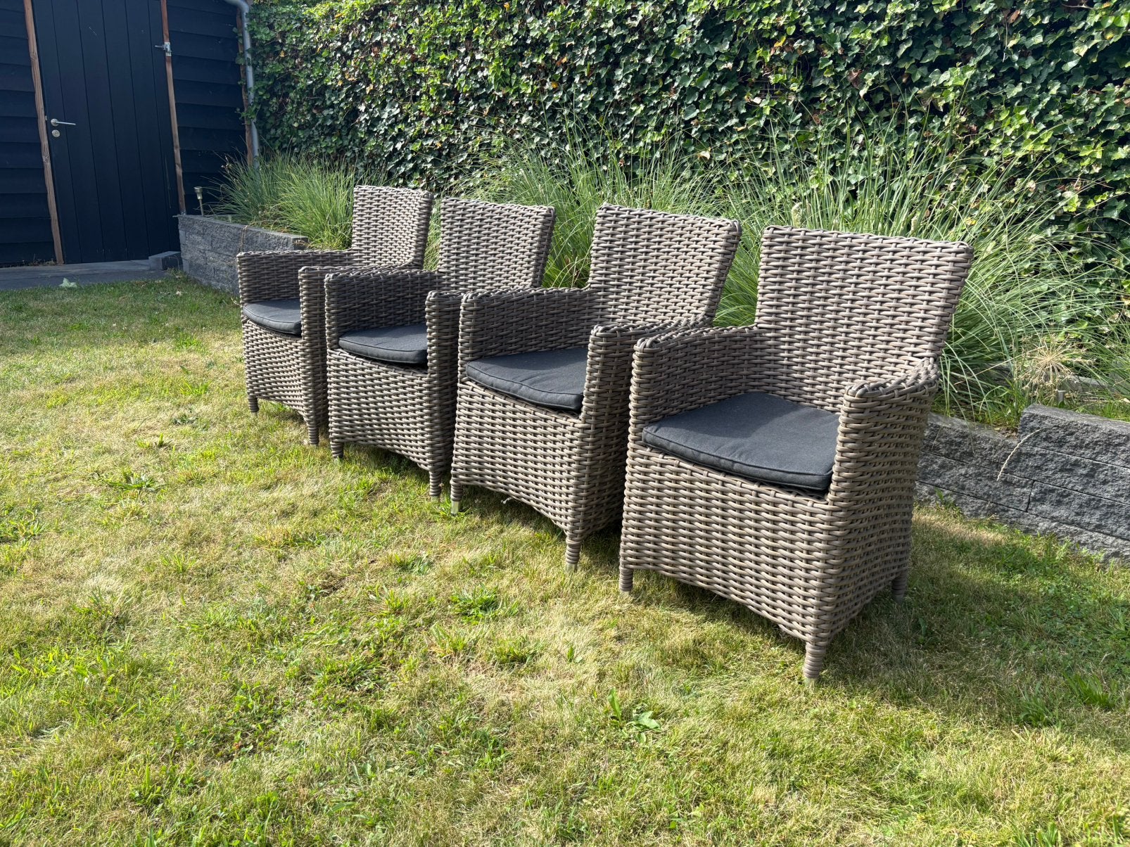 4 leuke en stevige tuinstoelen van Pure - Incl nette kussens, Ophalen, Zo goed als nieuw, Wicker