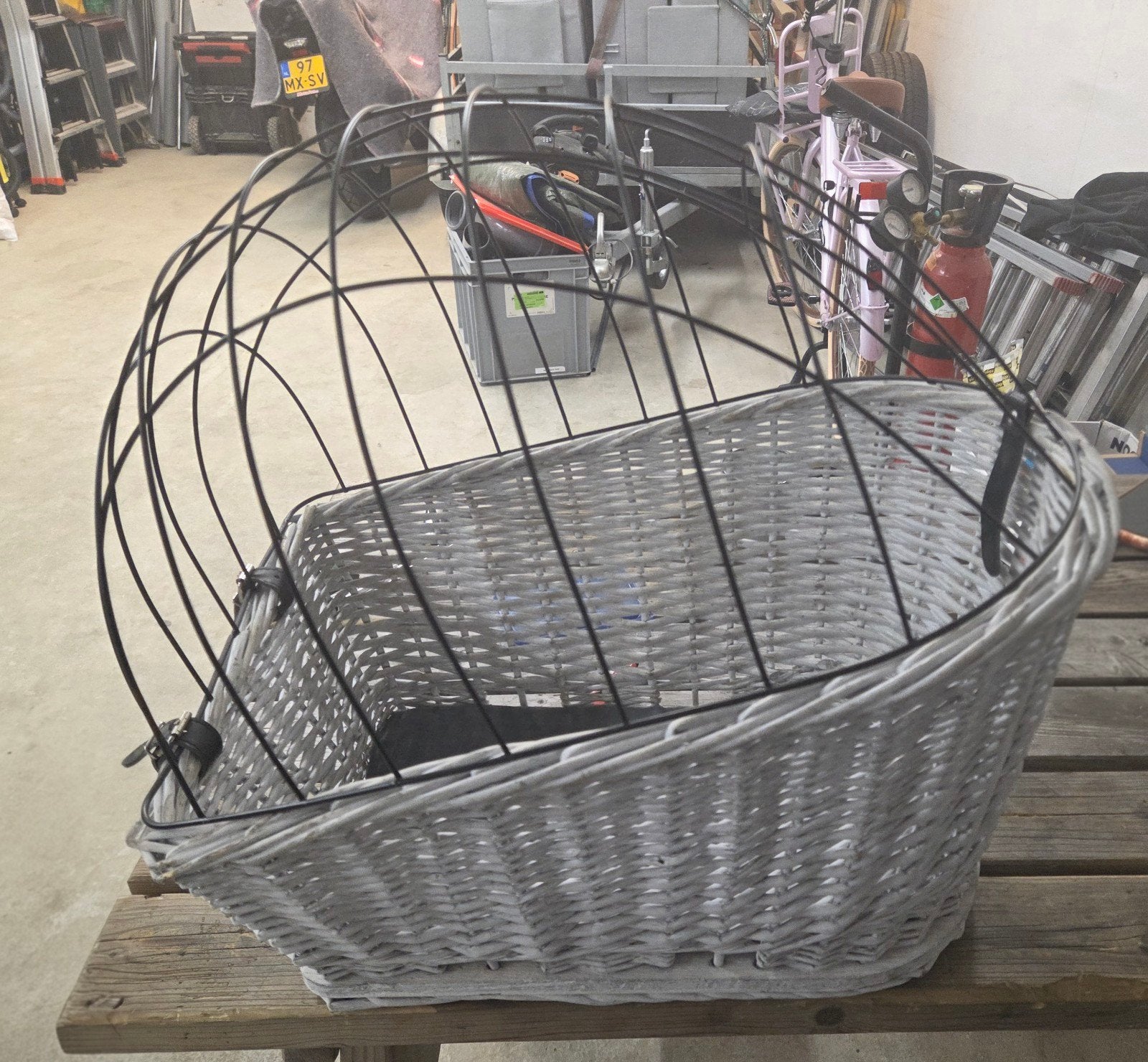 Trixie fiets honden mand, Ophalen