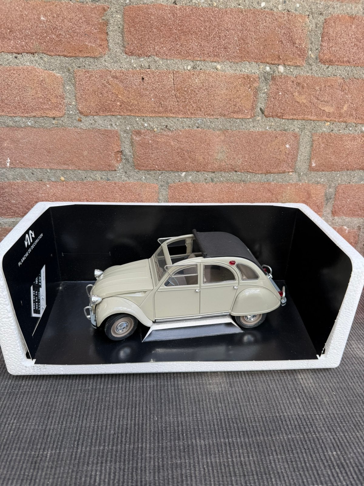 1:17 Solido Citroen 2cv …….. nú 29,95 !!, Ophalen of Verzenden, Zo goed als nieuw, Solido